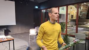 1. STARŠEVSKI VEČER: HLADNA MOČ EKRANA (15. 12. 2025/ob 17.00/učilnica 4. razreda)